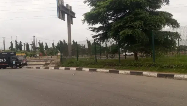 Lagos Shuts Down as Nationwide Protest Begins: Banks, Eateries, and Fuel Stations Close